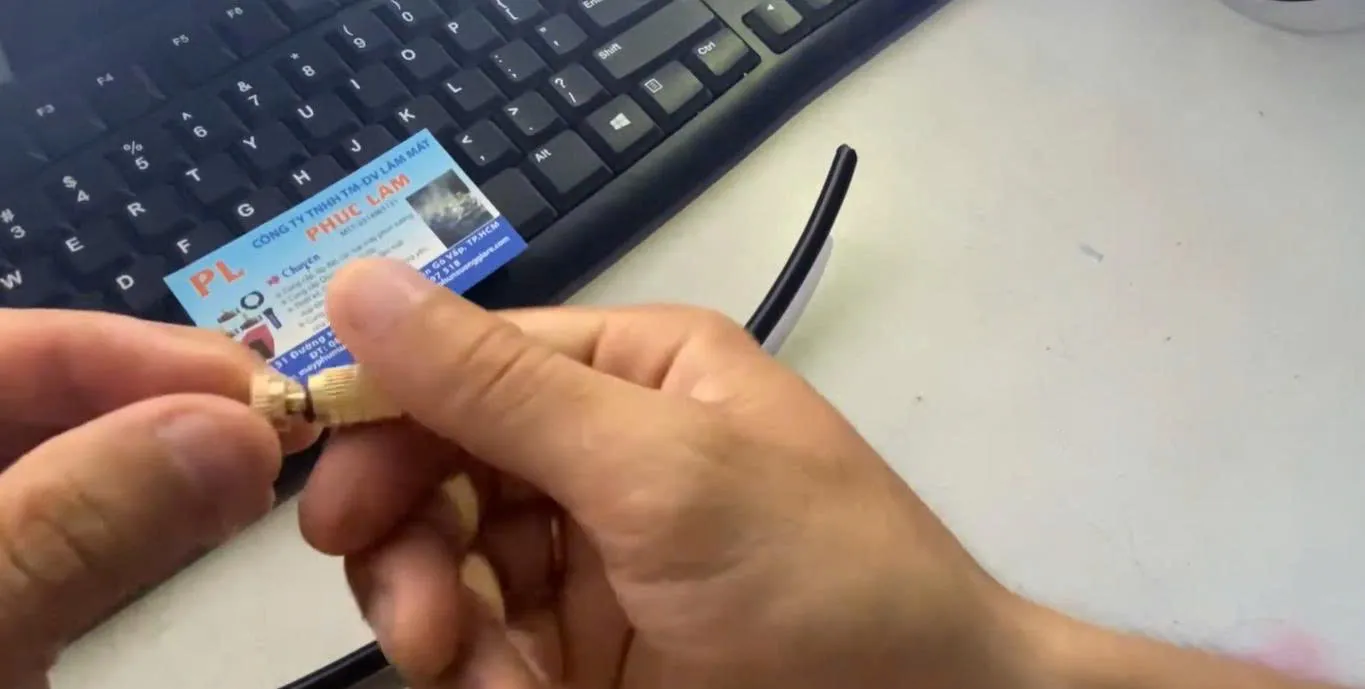 Cách Xử Lý Béc Phun Sương Bị Tắc Hiệu Quả | Phun Sương Pizo 3 z7466205240386_c1aa5db1d132084fea3484c9f0998980