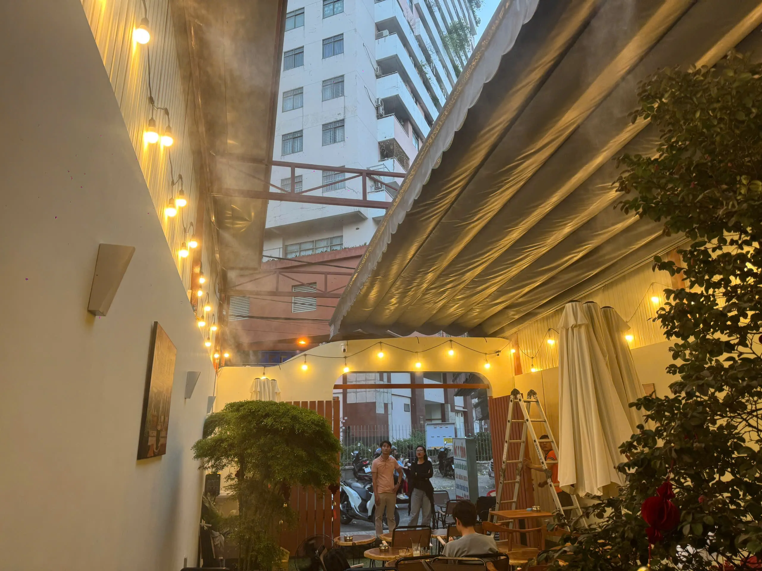 Dự Án Thi Công Hệ Thống Phun Sương Cho Quán Cafe tại Q3 - TP.HCM 2 z7691214430990_62a23aaae457c8294eab83965757915d