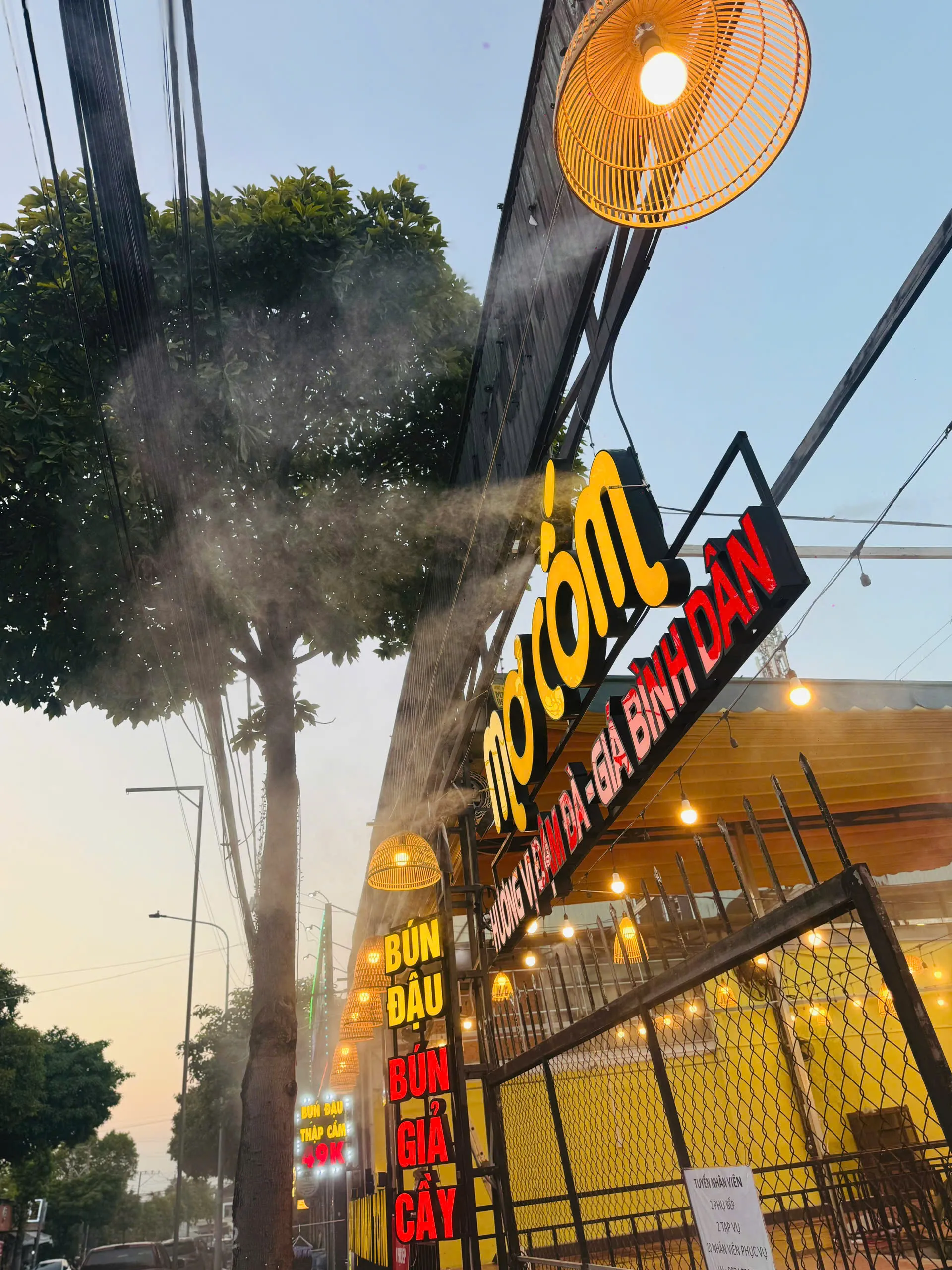 Dự Án Lắp Đặt Hệ Thống Phun Sương Cao Áp Cho Quán Bún Đậu Mắm Tôm Tại Bình Dương 4 z7694035293423_794e83a6f39a93899b6a0d95616b1f00