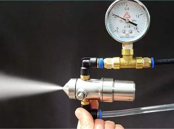 Vì Sao Máy Phun Sương Cần Áp Suất Đủ Để Tạo Sương Mịn 1 bec-phun-suong-sieu-min-6_f389d1d37e814c769ca56d58eec6ca91_grande