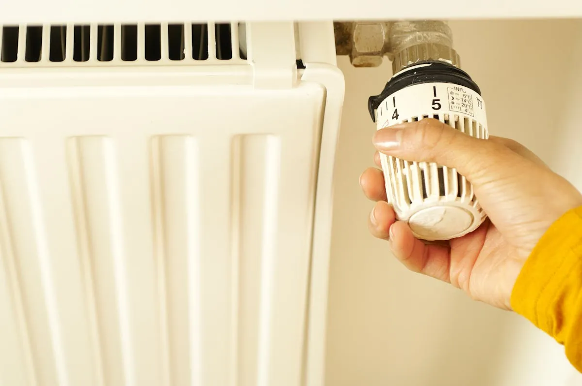 Cài Đặt Timer Phun Sương Tự Động: 3 Bước Hẹn Giờ Bật Tắt Chuẩn Xác 4 Sai lầm thường gặp khi cài đặt timer phun sương và cách sửa